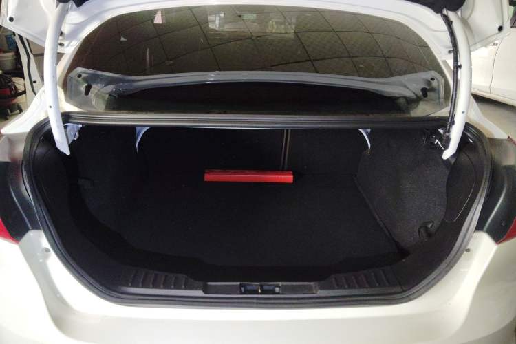 Used Ford Focus 2012 Sedan 1.6L Manual Comfort Model