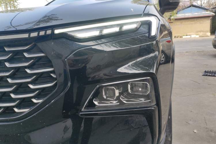 Used Ford Equator Sport 2022 EcoBoost 170 Platinum Edition Left Front Headlight