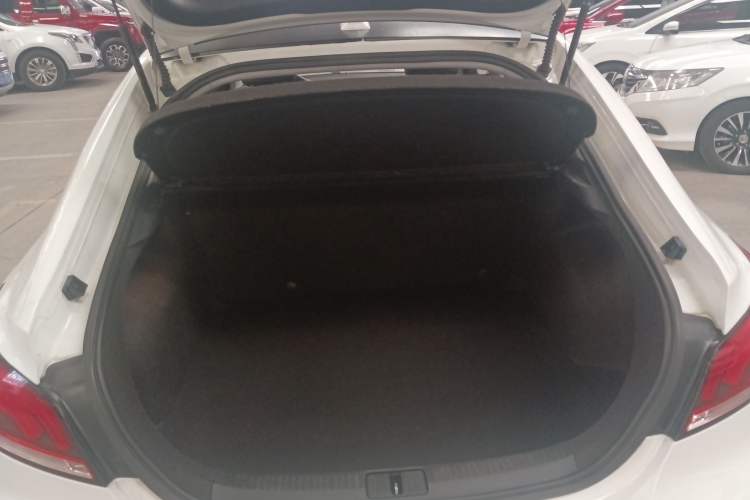 Used MG 6 2017 20T Automatic Trophy Prestige Internet Edition China V Standard