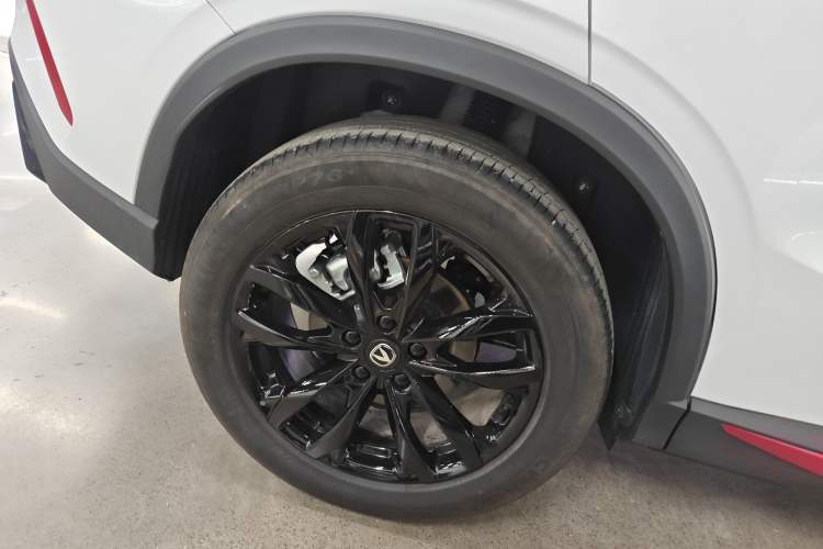 Used CHANGAN X5 PLUS 2025 1.5T DCT Pioneer Edition Right Rear Wheel Hub