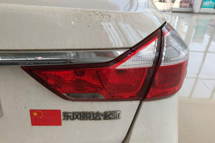 Used Kia K3 2016 1.6L Automatic GL Right Rear Taillight
