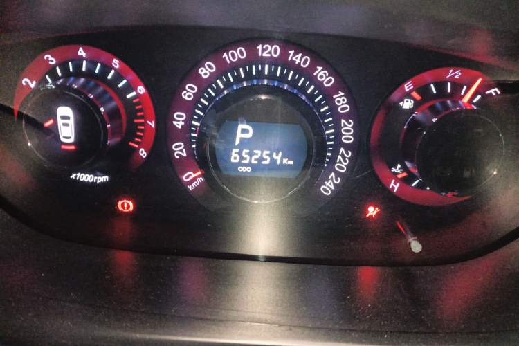 Used Luxgen Great 7 SUV 2013 Limited-Edition Sharp Edition 2.2T All-Wheel-Drive Prestige Model
