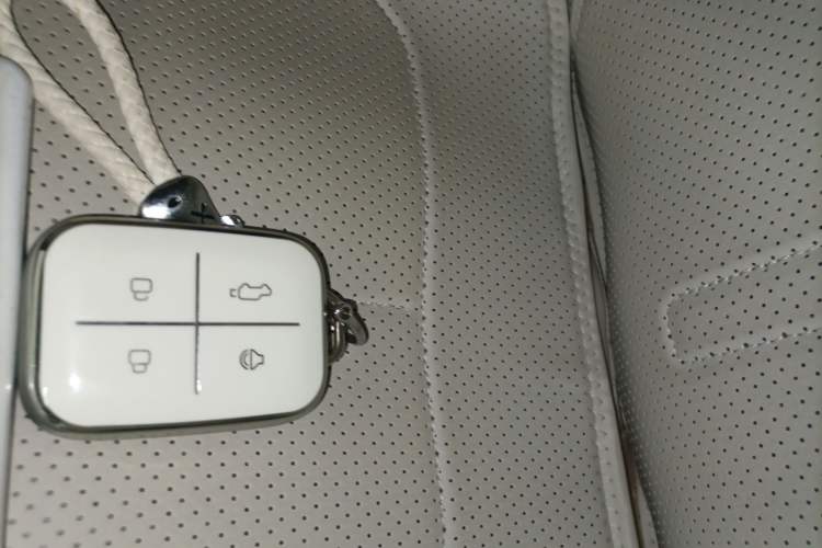 Used iCAR V23 2025 401 Two-Wheel Drive Intelligent Driving Version Interior 1