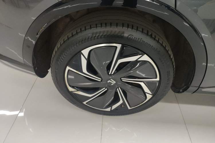 Used Rising R7 2024 Advanced Edition