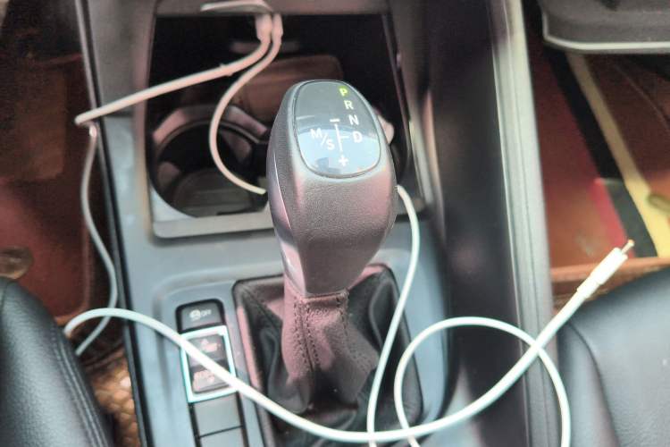 Used BMW X1 2019 sDrive20Li Leading Model Gear Lever