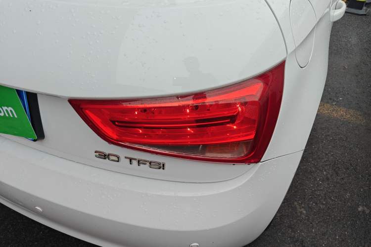 Used Audi A1 2014 30 TFSI Sportback Fashion Model Exterior 3