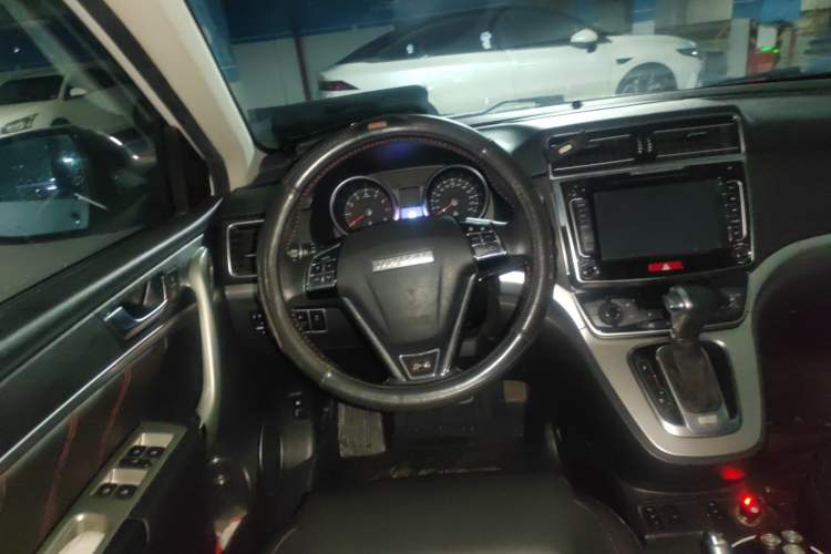 Used Haval H6 2015 Sport Edition 1.5T Automatic Two-Wheel Drive Luxury Model