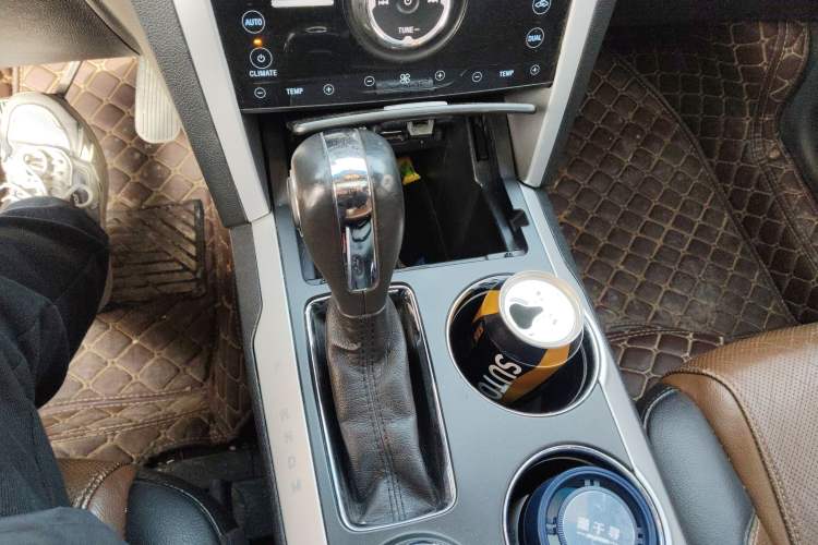 Used Ford Explorer 2013 3.5L Deluxe Model
