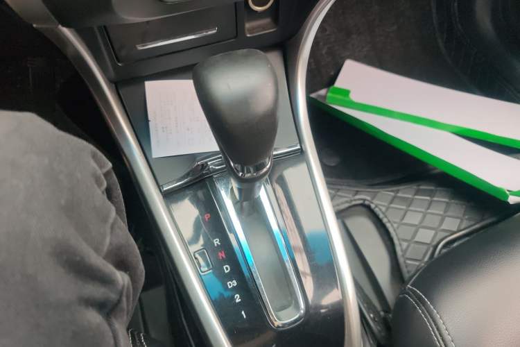 Used Honda Crider 2015 1.8L automatic comfort version Gear Lever