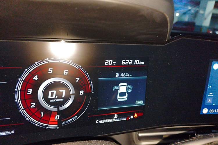 Used Hyundai Elantra 2022 1.5L CVT LUX Prestige Edition Odometer Close Up