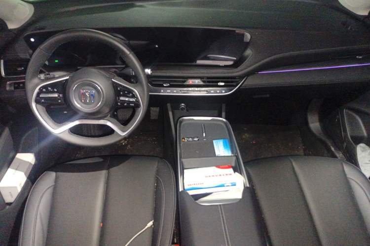 Used Buick LaCrosse 2025 28T Platinum Edition
