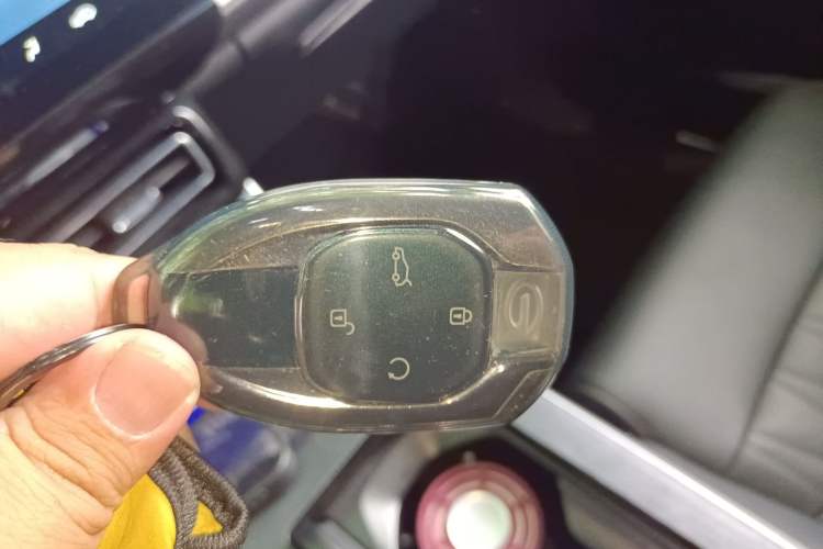 Used GAC Trumpchi GS8 2022 Flagship Series 2.0 TGDI Four-Wheel Drive Luxury Smart Connectivity Version (6 Seats)