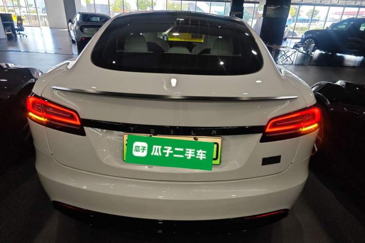 Used Tesla Model S 2023 Three-Motor All-Wheel-Drive Plaid Version
