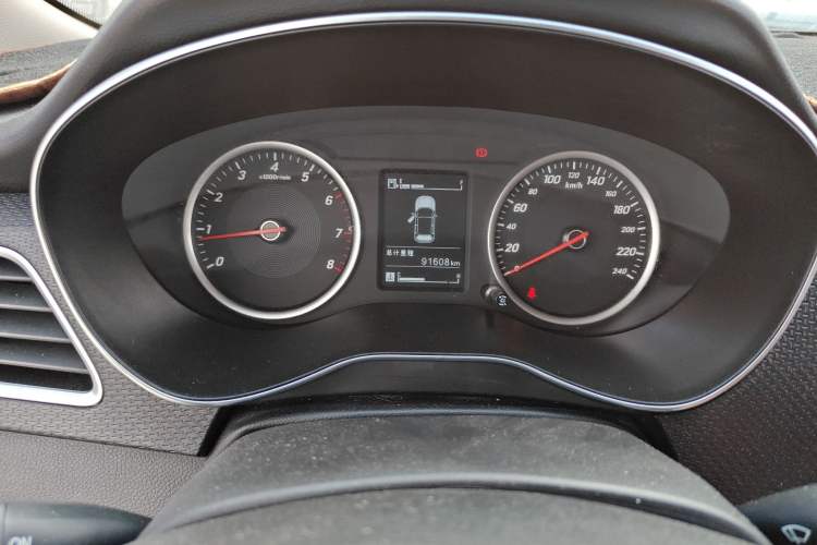 Used Baojun 730 2019 1.5T Manual Fashion Model 7-seater China VI