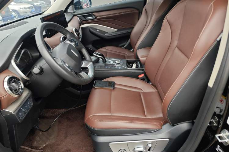 Used Wey VV6 2021 2.0T Two-Wheel Drive Smart Protection+