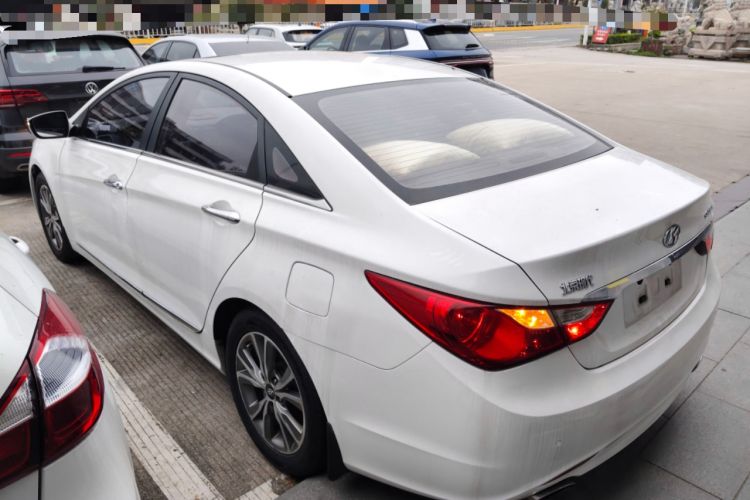 Used Hyundai Sonata 2015 Classic 2.0L Automatic Luxury Edition
