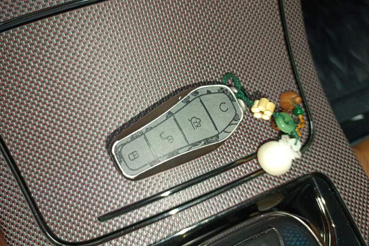 Used BYD Han 2022 EV Genesis Edition 715 km Front-Wheel-Drive Flagship Model Vehicle Key