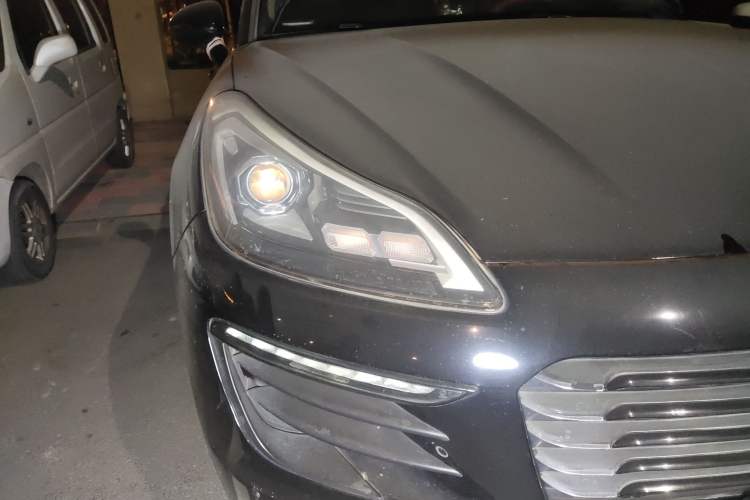 Used Zotye SR9 2017 2.0T Automatic Ultimate Light Edition