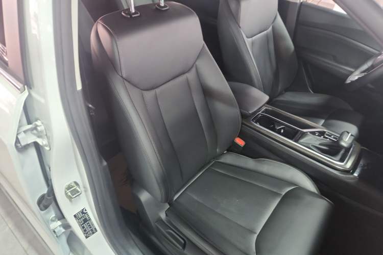 Used Wuling Jiachen 2022 1.5T CVT Smart Luxury Version
