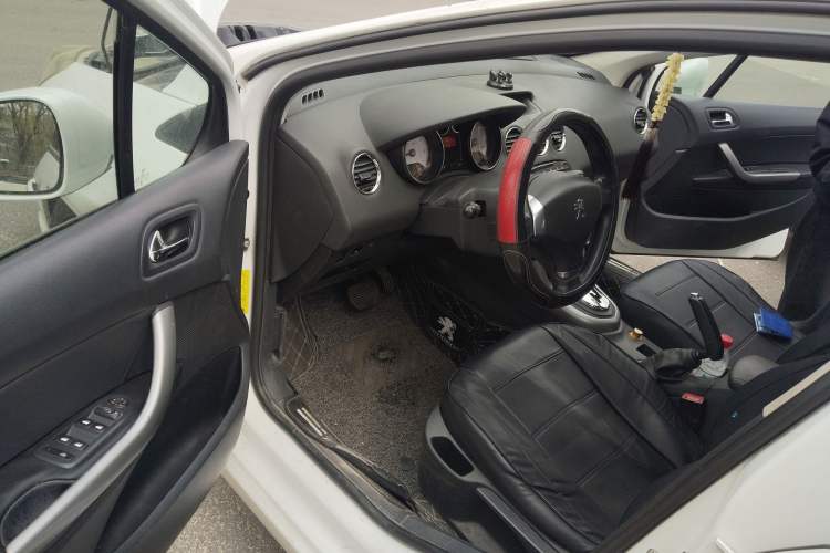 Used Peugeot 408 2013 2.0L Automatic Comfort Edition
