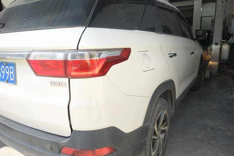 Used Dongfeng Fengon S560 2018 1.8L Manual Comfort 7-Seater
