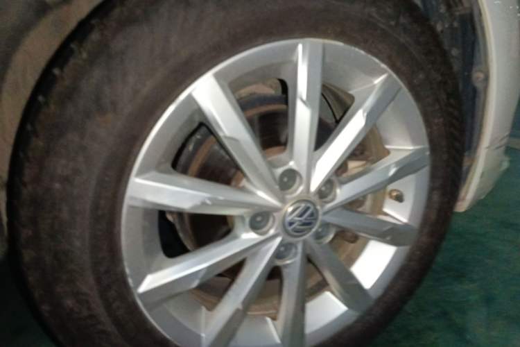 Used Volkswagen Polo 2014 1.4L Automatic Luxury Edition
