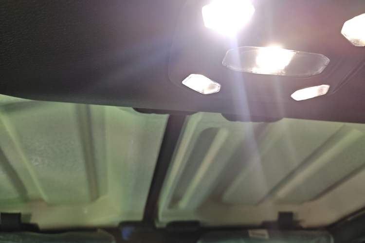 Used Jeep Gladiator 2022 3.6L Pioneer Edition Headliner