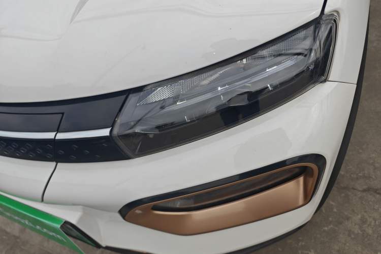 Used Dongfeng NAMMI BOX 2022 Revised Light Wind Edition 201 km Standard Version Left Front Headlight