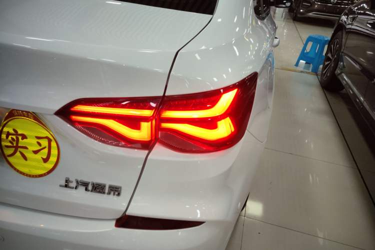 Used Chevrolet Monza 2021 320 Automatic Enjoyment Sunroof Edition
