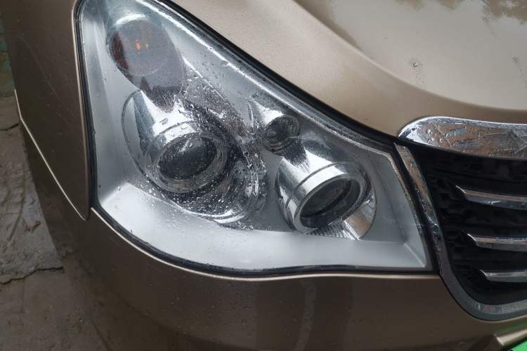 Used Dongfeng Aeolus A60 2012 2.0L CVT Luxury Version
