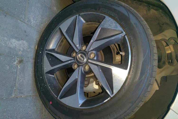 Used GAC Trumpchi M6 2021 PRO 270T Automatic Luxury Edition Exterior 4