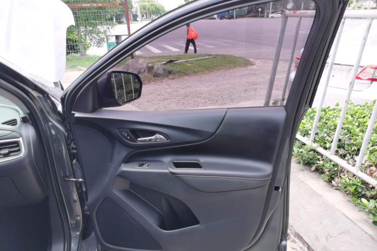 Used Chevrolet Equinox 2019 535T Automatic YuJie Edition China V Standard