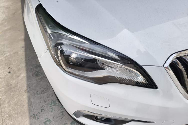 Used Buick Envision 2016 28T Four-Wheel Drive Elite Version Right Front Headlight