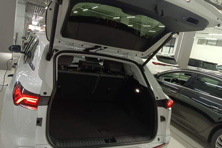 Used Buick E5 2025 Model 620KM Prestige Edition