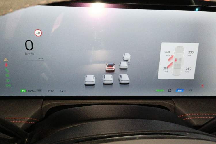 Used Geely Galaxy E8 2025 620 km All-Wheel Drive Starship LiDAR-Enabled Intelligent Driving Version Instrument Cluster