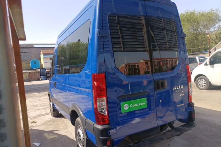 Used Iveco Eurocargo 2021 2.0T Manual Super Rui Short Wheelbase High-Roof Manual Door F1A