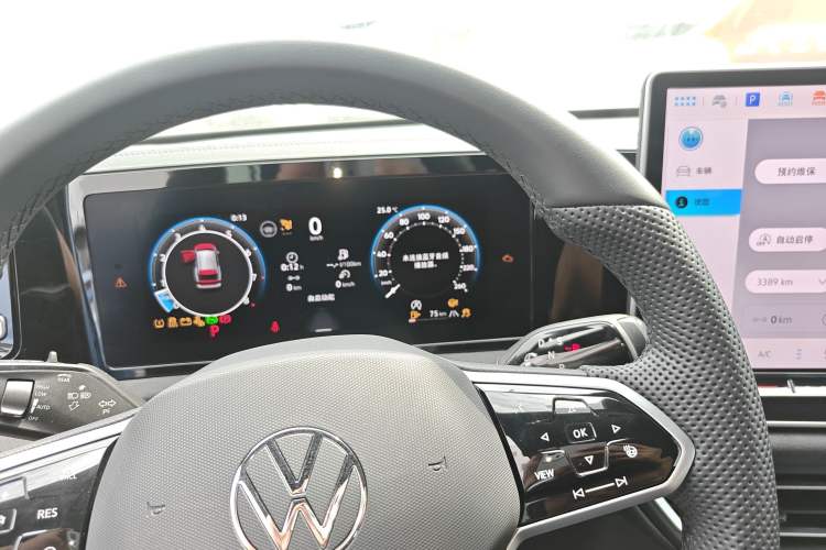 Used Volkswagen Tiguan L 2024 PRO 380TSI Four-Wheel Drive R-Line Prestige Edition Instrument Cluster