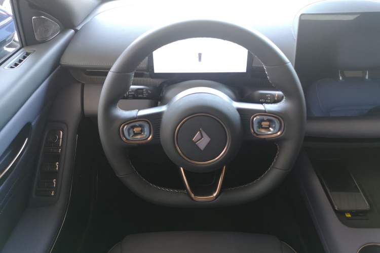 Used Baojun Enjoy 2025 Plug-in Hybrid 140km Luxury Edition
