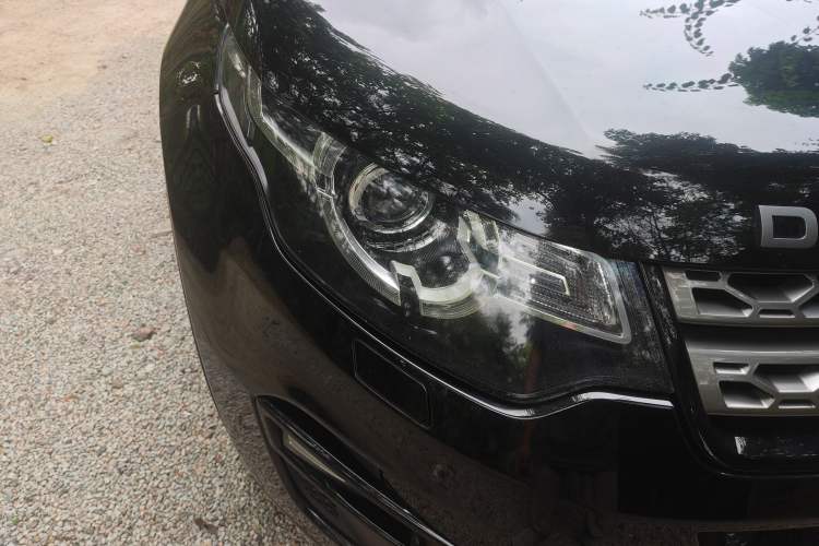 Used Land Rover Discovery Sport 2016 2.0T SE Right Front Headlight