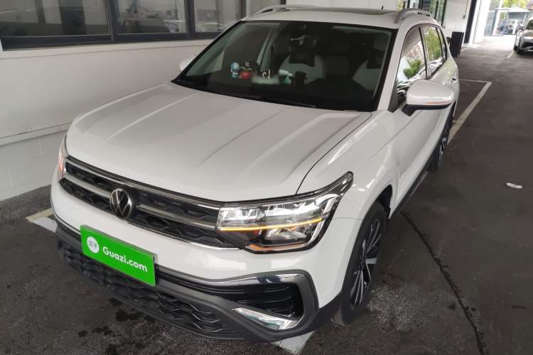 Used Volkswagen Tharu 2024 300TSI Two-Wheel-Drive Moonlight Edition