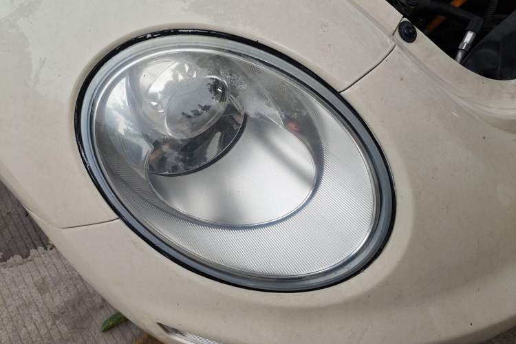 Used Volkswagen Beetle 2008 2.0 AT Standard Edition Right Front Headlight