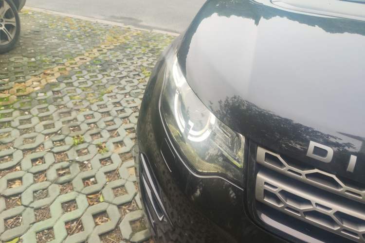 Used Land Rover Discovery Sport 2019 240 PS SE Version China VI Standard Right Front Headlight