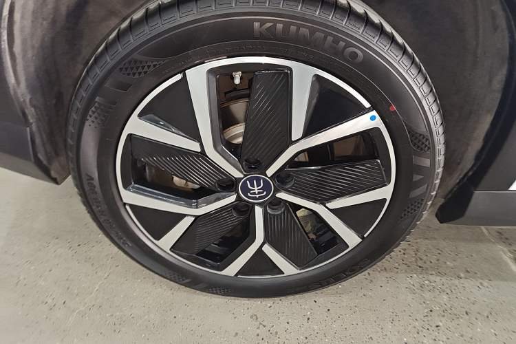 Used BYD Song L DM-i 2024 160km Beyond Edition
