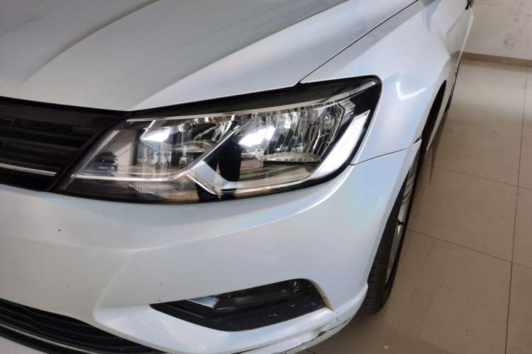 Used Volkswagen Lamando 2015 280TSI DSG Comfort Edition Left Front Headlight