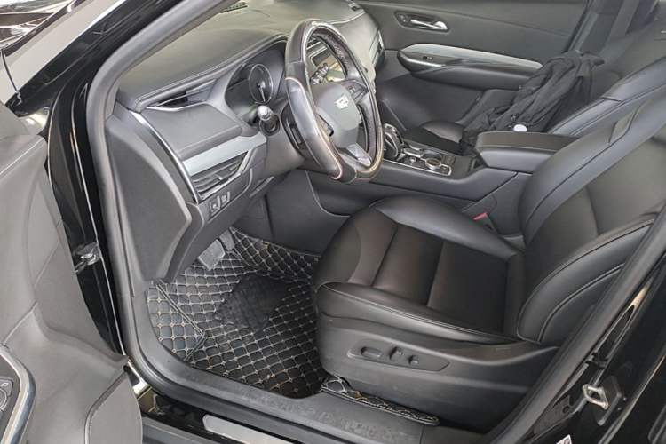 Used Cadillac XT4 2018 28T Two-Wheel-Drive Luxury Model