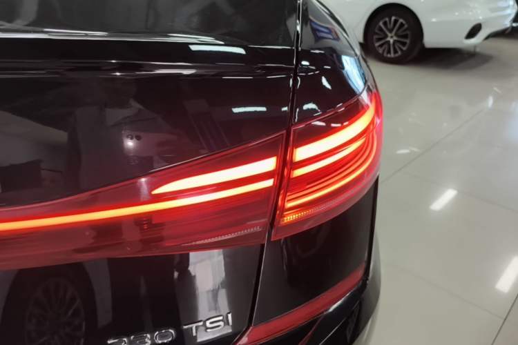 Used Volkswagen Passat 2023 330TSI Starry Luxury Edition
