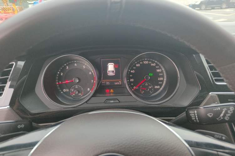 Used Volkswagen Tiguan L 2017 380TSI Automatic All-Wheel-Drive Luxury Edition Instrument Cluster