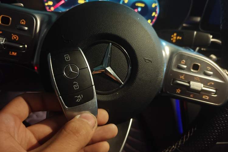 Used Mercedes-Benz C-Class 2021 C 260 L Sport Edition Star Collection Vehicle Key