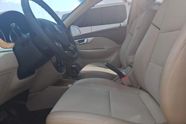 Used Buick Excelle 2015 1.5L Automatic Classic Model
