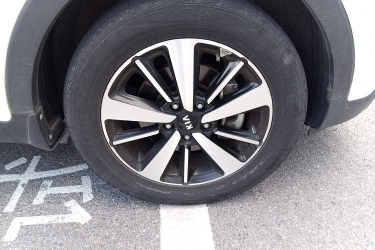 Used Kia KX3 2015 1.6T Automatic Two-Wheel Drive DLX